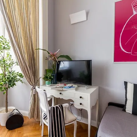 Athena Guest House-2
