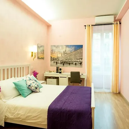 Bq House Milizie Luxury Rooms-2