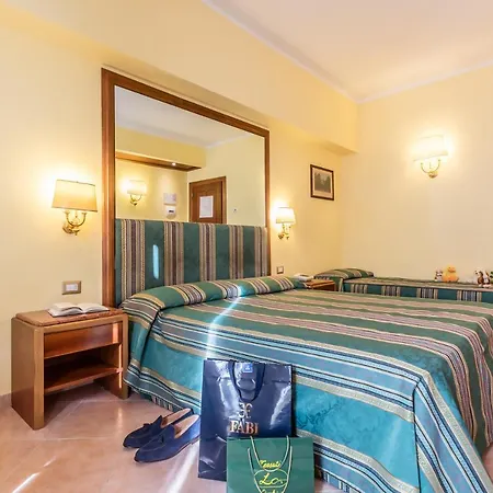 Raeli Hotel Noto-2