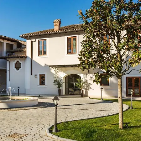 Favilla Hotel Di Charme-3