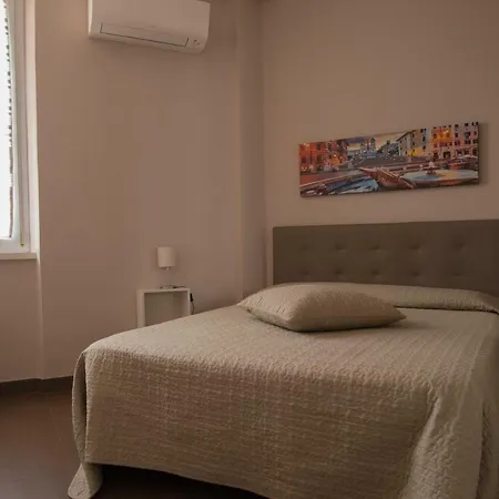 La Terrazza Di Evelina Guest House-2