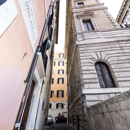 Vicolo Dell'Aquila - Residenze Romanae-3
