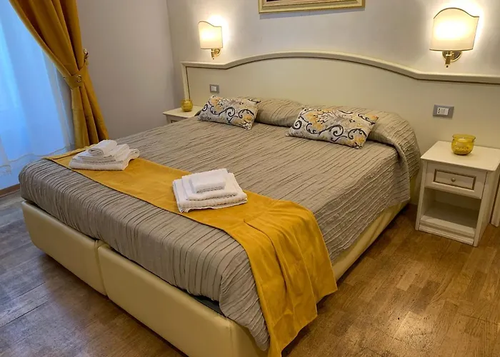 Domus Via Veneto Bed & Breakfast Rome