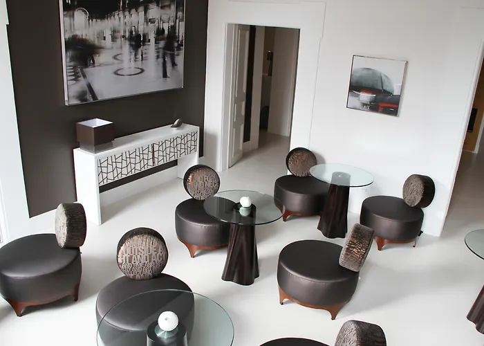 Piazza Di Spagna 9 Rome