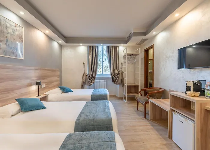 Leone D'Oro Guesthouse - Close To Piazza Vittorio Rome