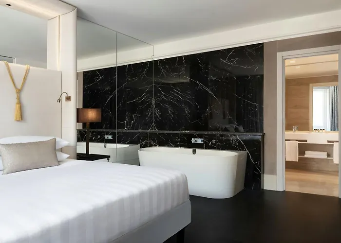 Sina Bernini Bristol, Autograph Collection Hotel Rome