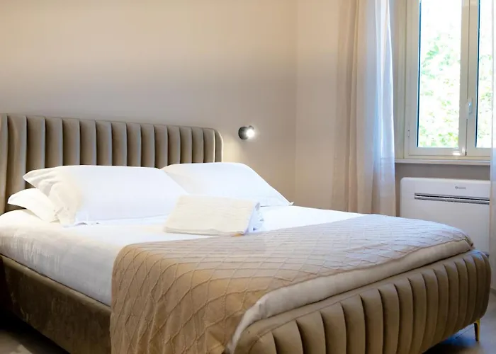 Suites 215 Colosseum - Guesthouse Rome