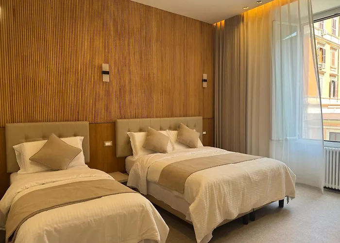 Luxe Roma Hotel