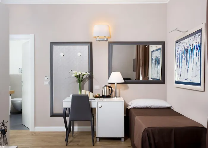 Vico Rooms And Terrace Rome