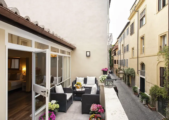 Canova Rooms In Spanish Steps Rome