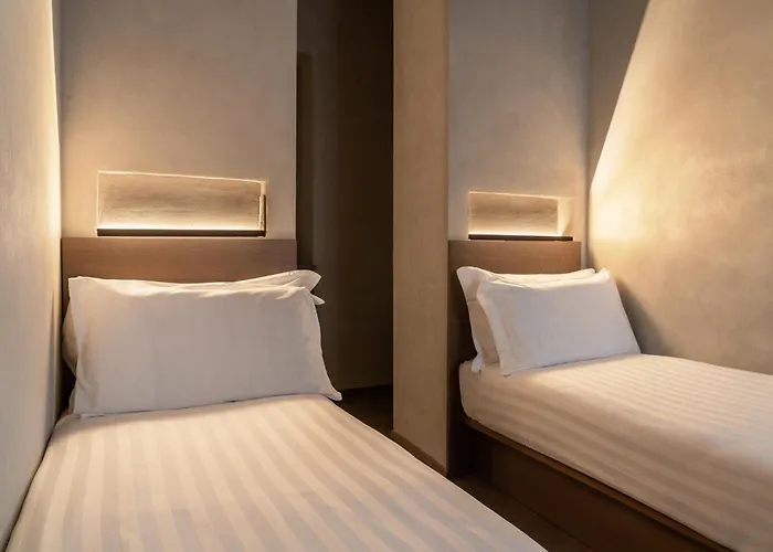 Hotel Dei Barbieri Rome