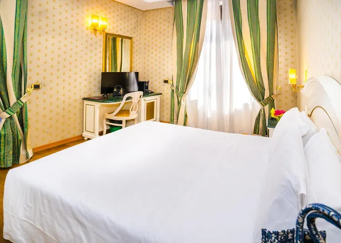 Hotel La Lumiere Di Piazza Di Spagna Rome