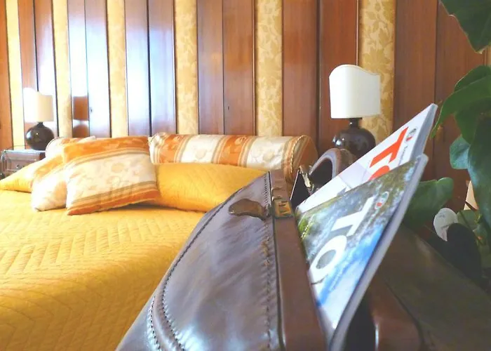 Romulus Rex Hotel